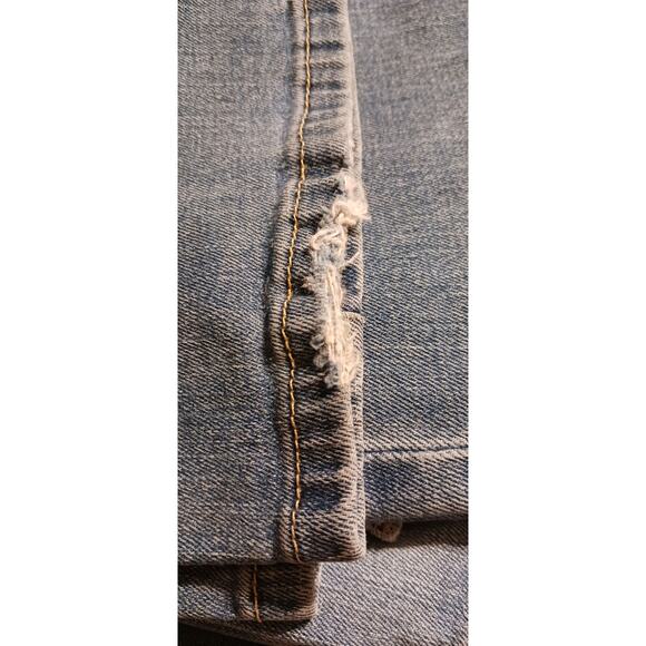 Signature Levi Strauss Womens LowRise Bootcut 28Wx29L end seams distressed - Picture 7 of 10